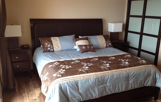 Studio King Bed
